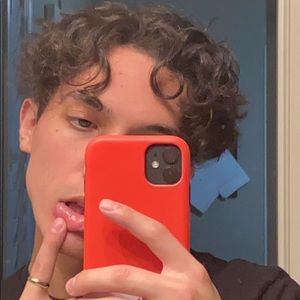 Meet your Posher, Justin